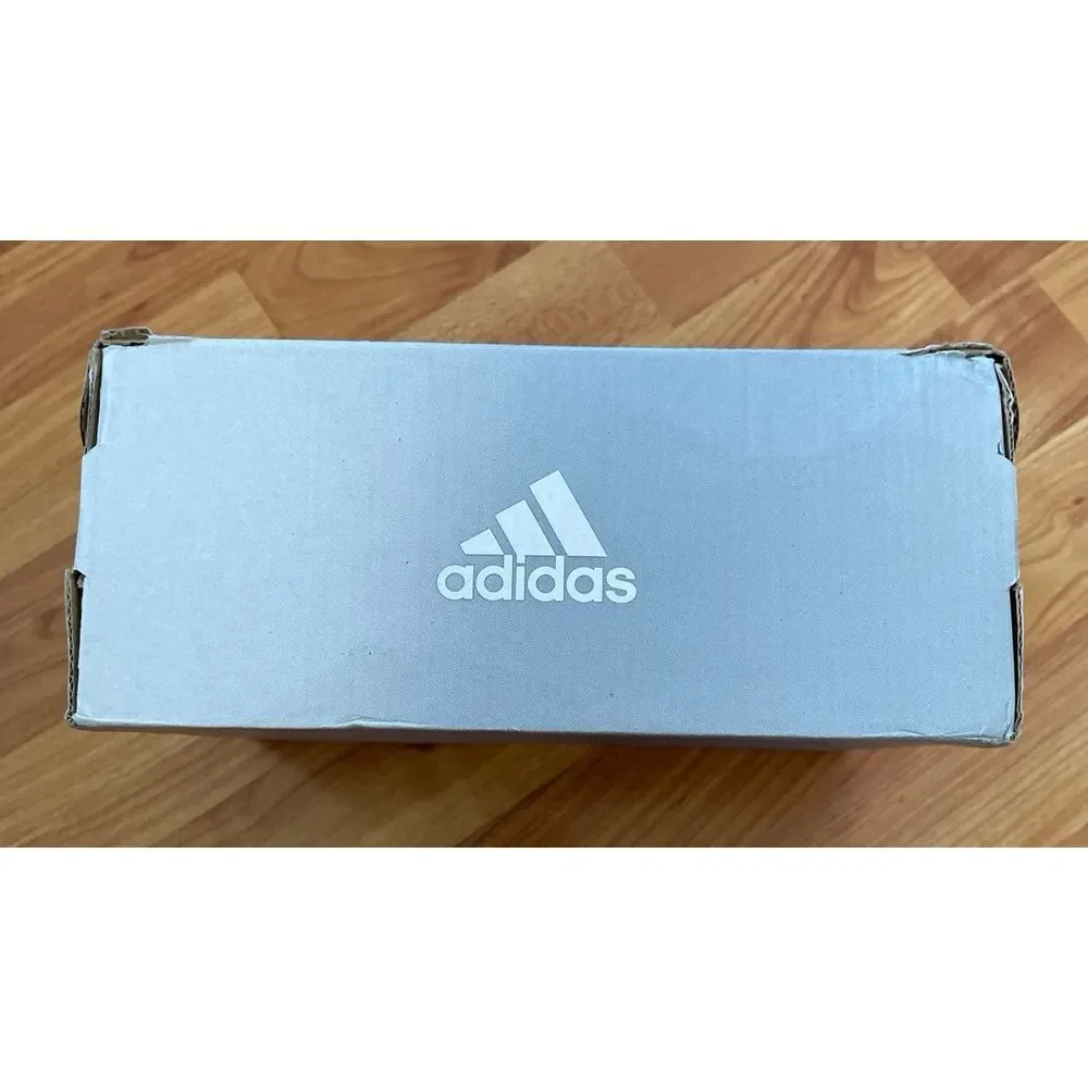 Adidas‎ empty shoe box